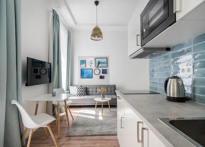 A13 - Boutique Retreat, Charm By Bqa *