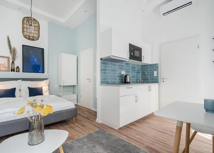 A13 - Boutique Retreat, Charm By Bqa Apartament *