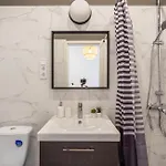 A13 - Boutique Retreat, Charm By Bqa * 布达佩斯