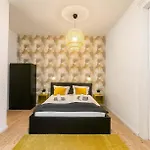 A13 - Boutique Retreat, Charm By Bqa * 布达佩斯