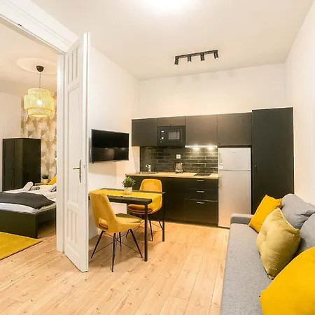 A13 - Boutique Retreat, Charm By Bqa Appartamento Budapest