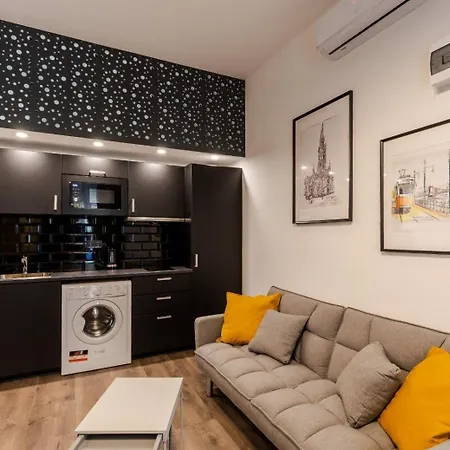 A13 - Boutique Retreat, Charm By Bqa *