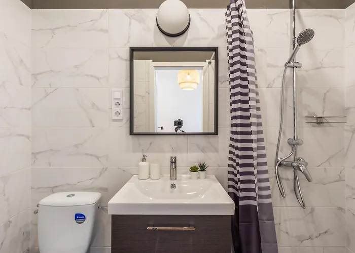 A13 - Boutique Retreat, Charm By Bqa * Budapesta
